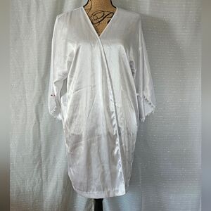 vintage California miss White satin robe size medium